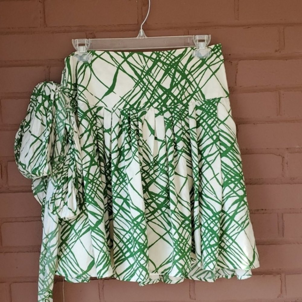 aCute Zara Basics mini skirt in Gren and Cream col